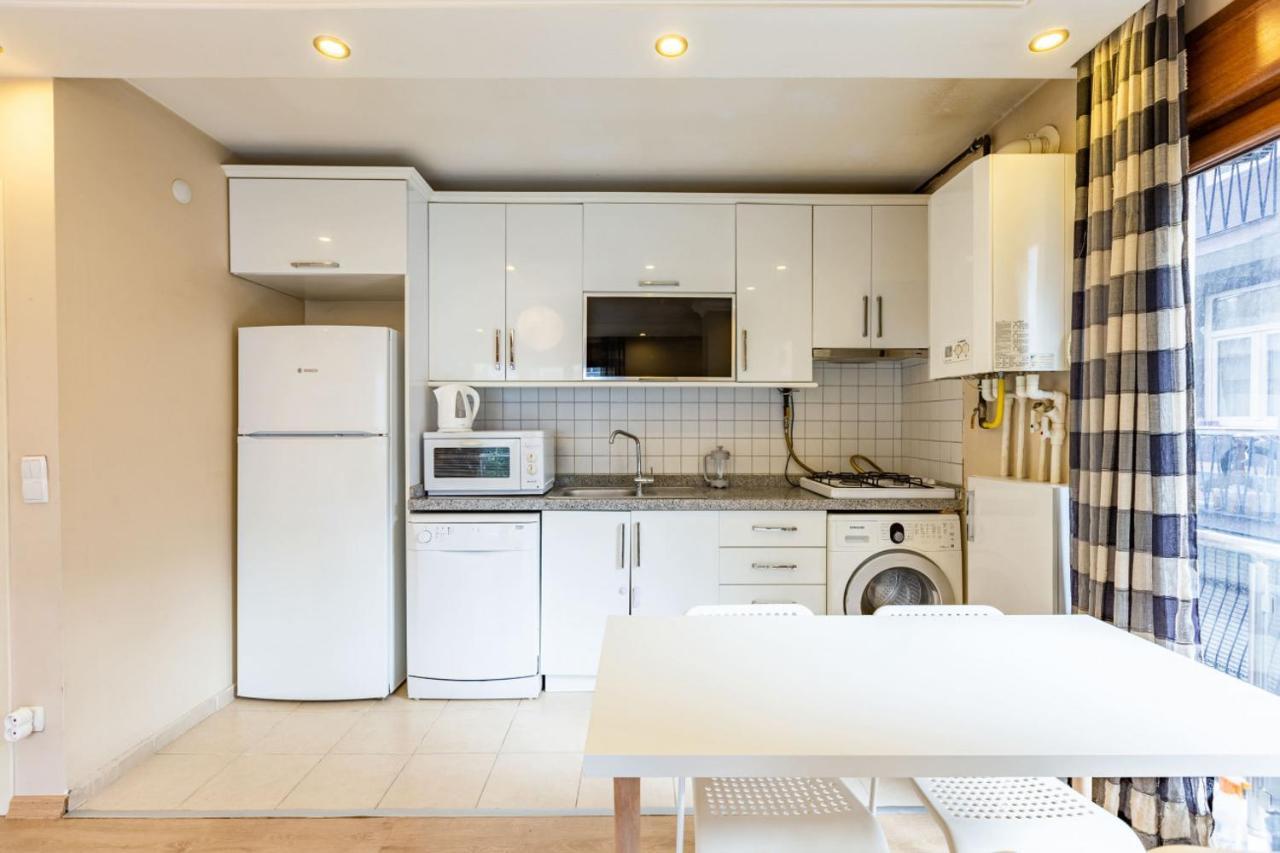 Bright Apartment Istanbul Bagian luar foto